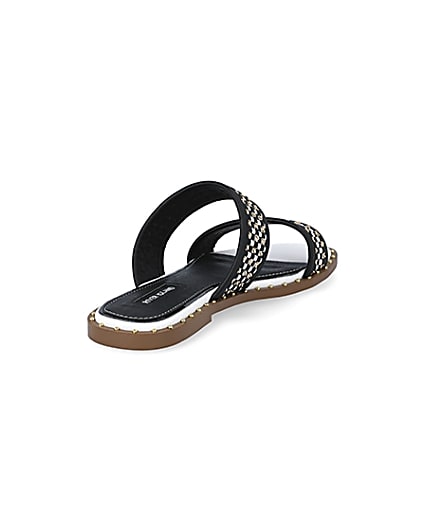360 degree animation of product Black and white chain strap sandals frame-11