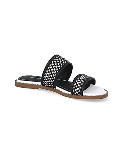 360 degree animation of product Black and white chain strap sandals frame-17