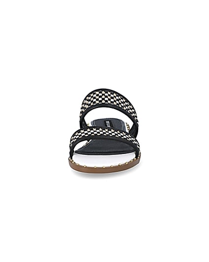 360 degree animation of product Black and white chain strap sandals frame-21