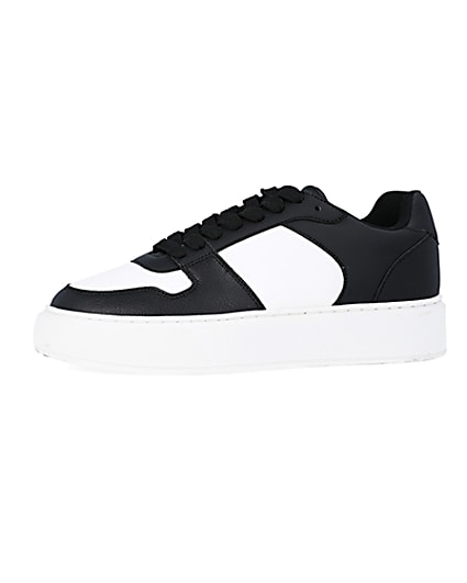 360 degree animation of product Black and white chunky trainers frame-2