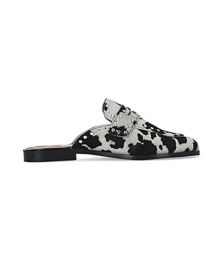 360 degree animation of product Black animal print leather backless loafers frame-15