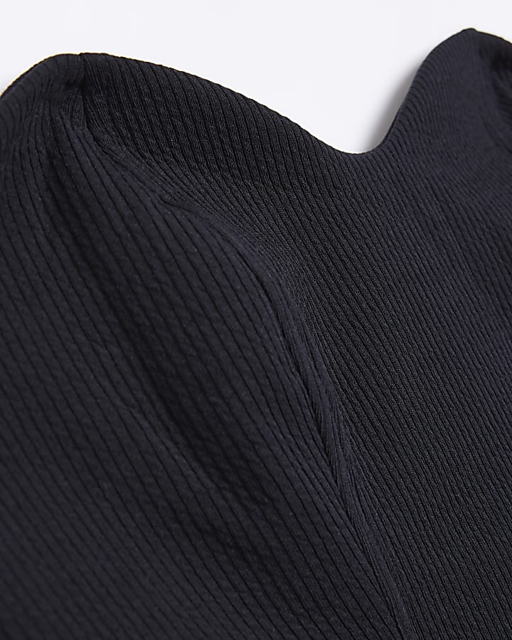 Black bandeau sleeveless top