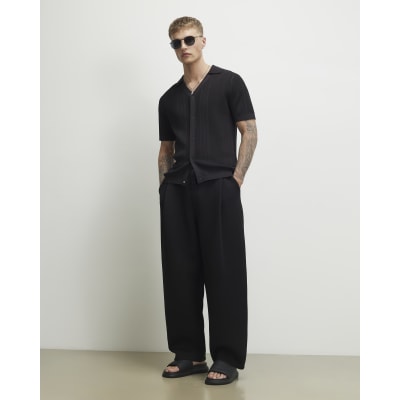 Black Barrel Fit Pleated Joggers