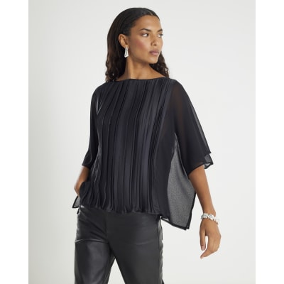 Black Batwing Crinkle Front Top