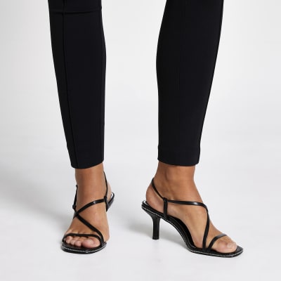 low heel strappy sandals black