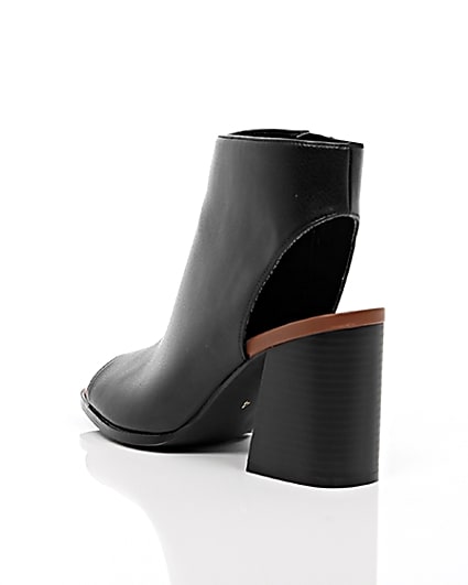 360 degree animation of product Black block heel peeptoe shoe boots frame-18