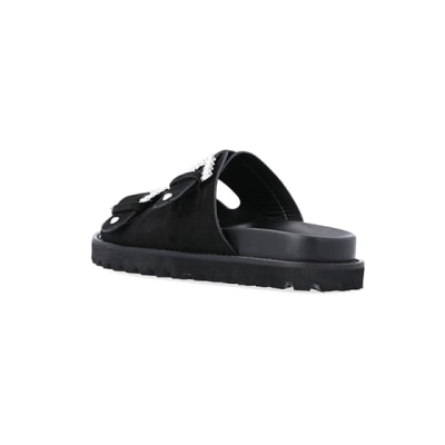 360 degree animation of product Black Buckle Flat Sandals frame-6