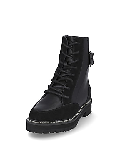 360 degree animation of product Black buckle lace up boots frame-23