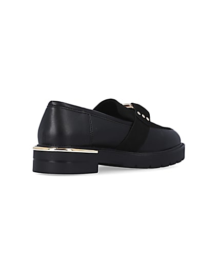 360 degree animation of product Black buckle loafers frame-12