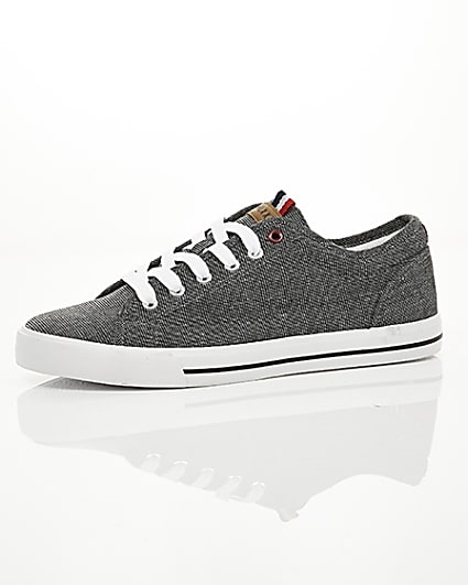 360 degree animation of product Black canvas lace-up plimsolls frame-23