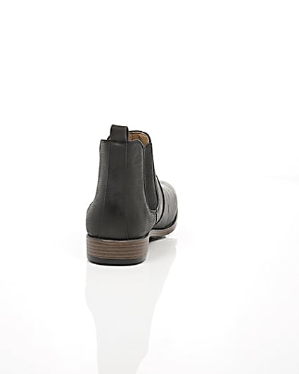 360 degree animation of product Black casual chelsea boots frame-15