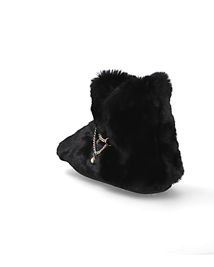 360 degree animation of product Black chain detail faux fur slipper boots frame-7