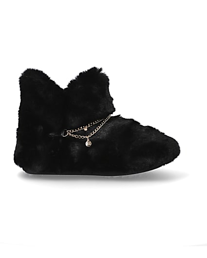 360 degree animation of product Black chain detail faux fur slipper boots frame-15