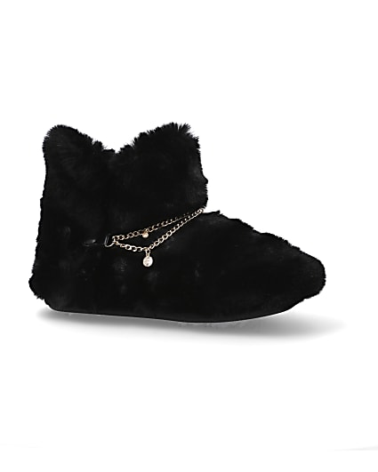 360 degree animation of product Black chain detail faux fur slipper boots frame-16