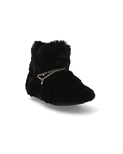 360 degree animation of product Black chain detail faux fur slipper boots frame-19