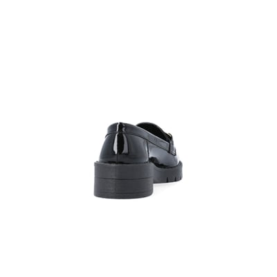 360 degree animation of product Black chain detail loafer frame-10