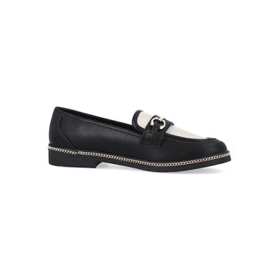 360 degree animation of product Black chain detail loafers frame-16