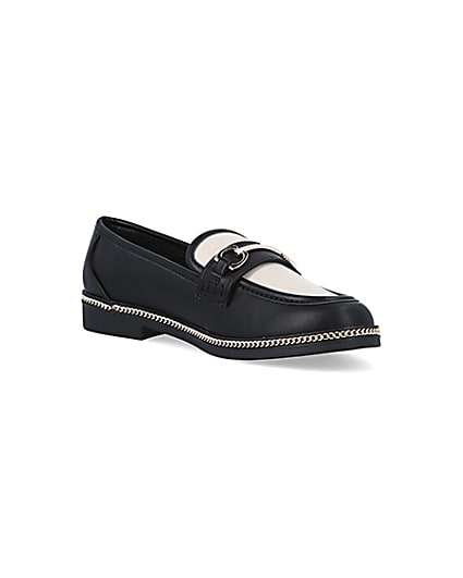 360 degree animation of product Black chain detail loafers frame-18