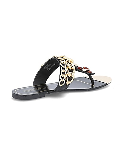 360 degree animation of product Black chain toe thong sandals frame-16