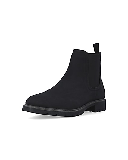 360 degree animation of product Black Chelsea boots frame-0