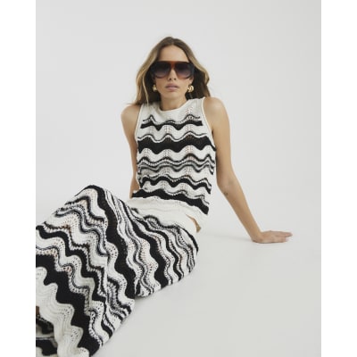Black Chevron Knit Maxi Skirt