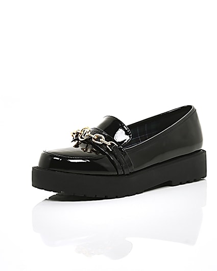 360 degree animation of product Black chunky chain loafers frame-0