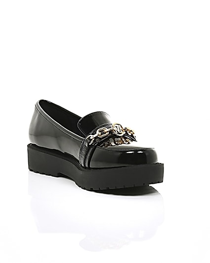 360 degree animation of product Black chunky chain loafers frame-6