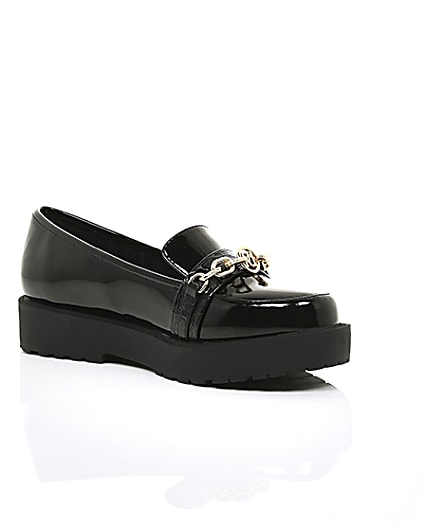360 degree animation of product Black chunky chain loafers frame-7