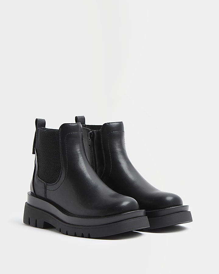 Black chunky chelsea boots