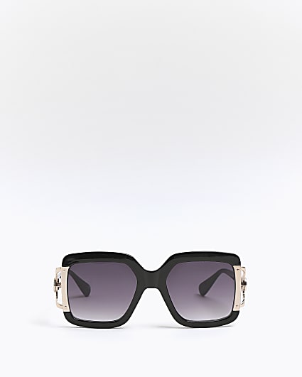 Black chunky oversized sunglasses