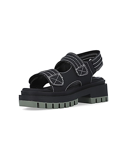 360 degree animation of product Black chunky sandals frame-0