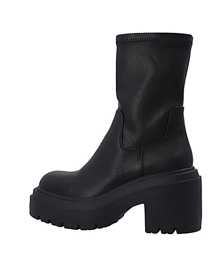 360 degree animation of product Black chunky sole anke boots frame-4
