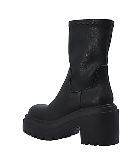 360 degree animation of product Black chunky sole anke boots frame-5