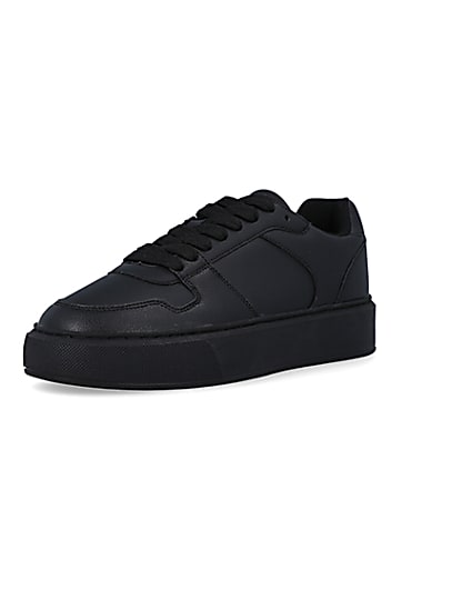 360 degree animation of product Black chunky trainers frame-0