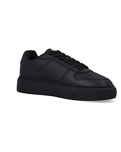 360 degree animation of product Black chunky trainers frame-17