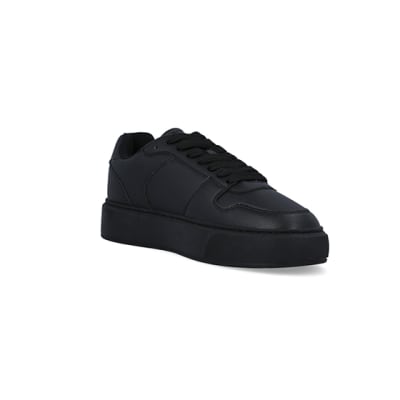 360 degree animation of product Black chunky trainers frame-18