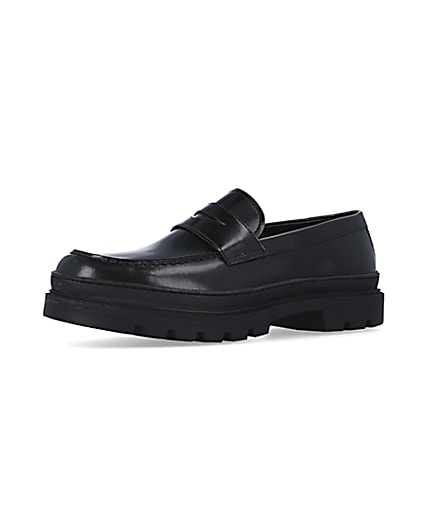 360 degree animation of product Black Cleated sole Loafers frame-1