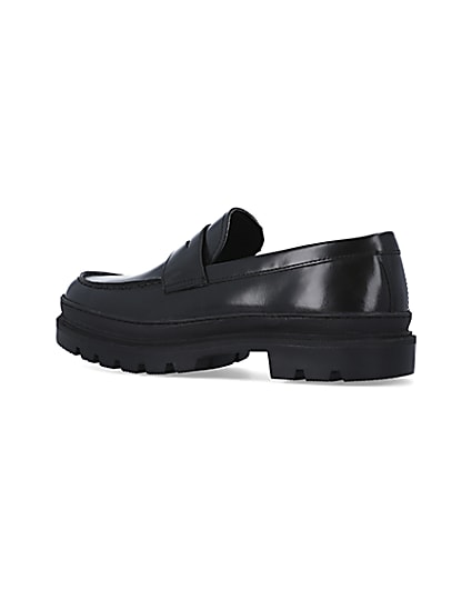 360 degree animation of product Black Cleated sole Loafers frame-5
