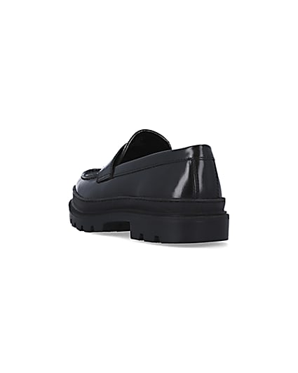 360 degree animation of product Black Cleated sole Loafers frame-7