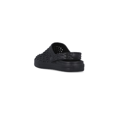 360 degree animation of product Black closed toe woven mule frame-7