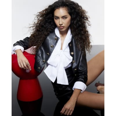 Crest Button Collarless Jacket