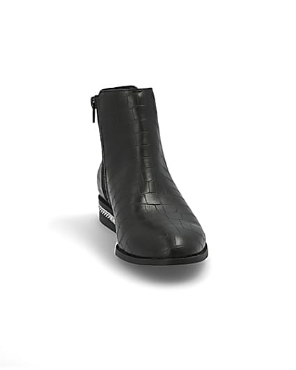 360 degree animation of product Black croc embossed ankle boots frame-20
