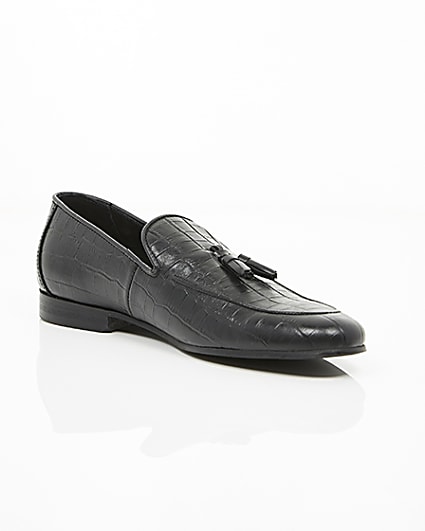 360 degree animation of product Black croc embossed leather loafers frame-7