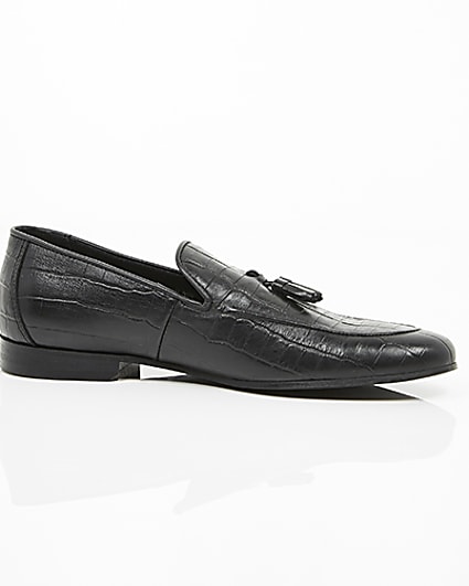 360 degree animation of product Black croc embossed leather loafers frame-9
