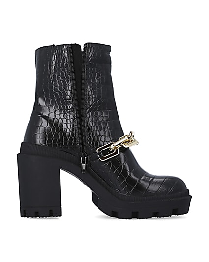 360 degree animation of product Black croc heeled ankle boots frame-15