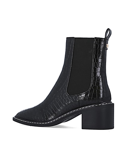 360 degree animation of product Black croc heeled chelsea boots frame-5