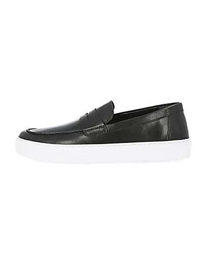 360 degree animation of product Black cupsole loafers frame-3
