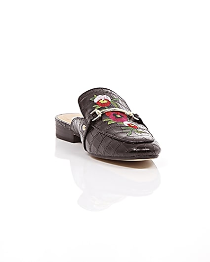 360 degree animation of product Black embroidered floral backless loafers frame-5