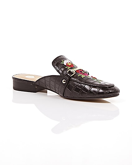 360 degree animation of product Black embroidered floral backless loafers frame-7