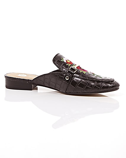 360 degree animation of product Black embroidered floral backless loafers frame-8